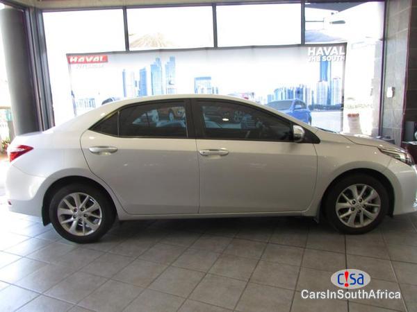 Toyota Corolla Automatic 2015 - image 3