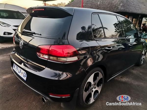 Volkswagen Golf 2.0 GTI DSG Automatic 2011 - image 2