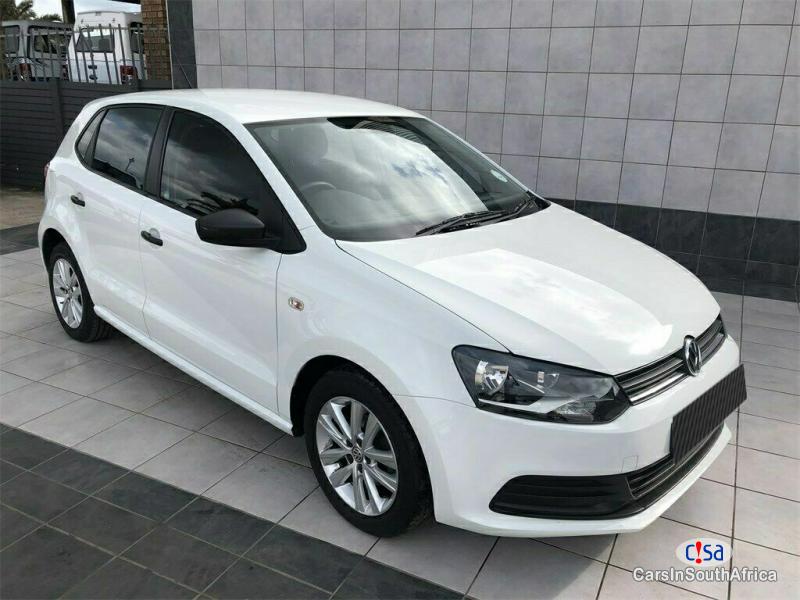 Pictures of Volkswagen Polo 1.4 Manual 2014