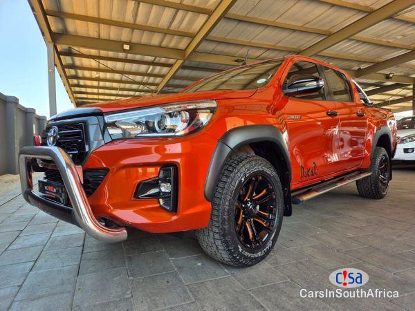 Toyota Hilux 2.4 GD-6 R/B Dakar Call 081 494 5928 Delivery Nationwide Manual 2018 - image 2