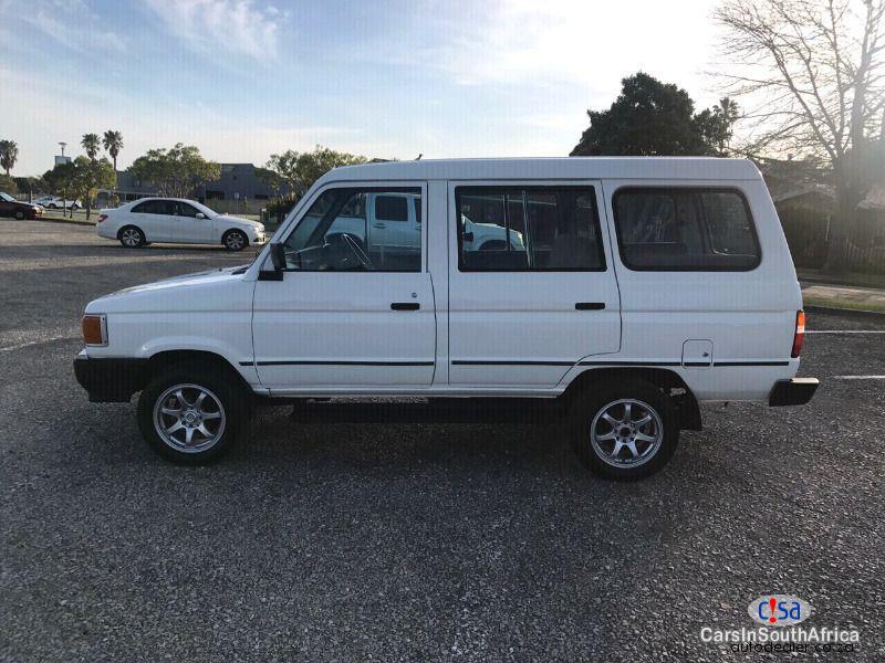Toyota Venture 0783349415 Manual 1998 in Mpumalanga