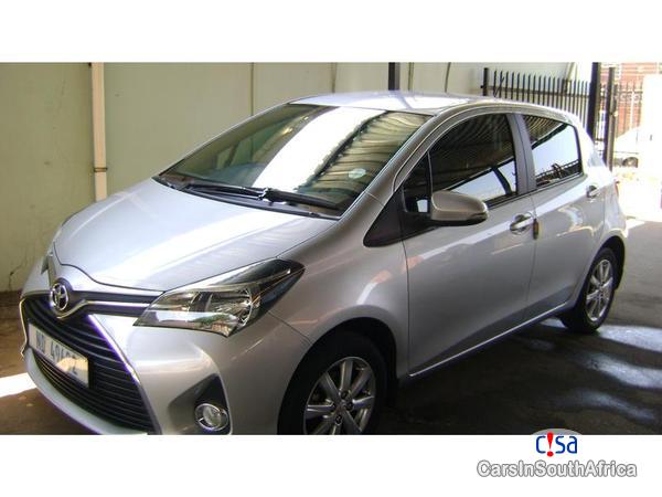 Picture of Toyota Yaris Manual 2015