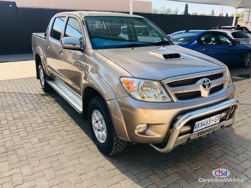 Pictures of Toyota Hilux Manual 2010