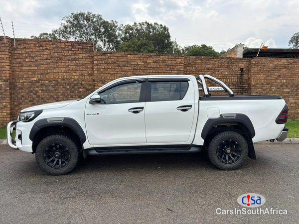 Toyota Hilux 2.8 GD-6 Raider 4×4 Double-Cab Automatic 2019 - image 2