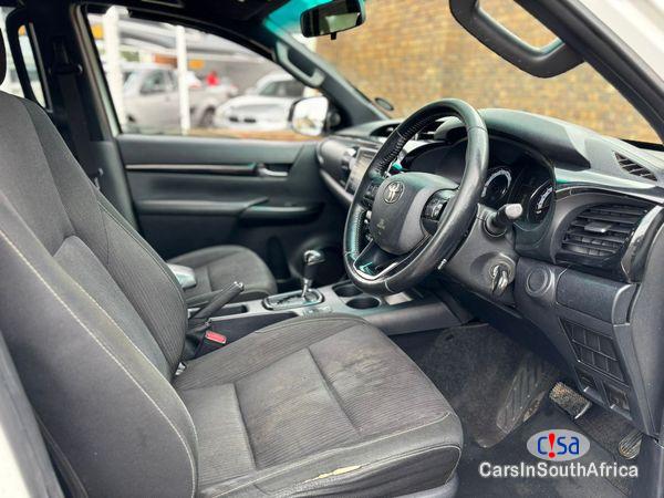 Toyota Hilux 2.8 GD-6 Raider 4×4 Double-Cab Automatic 2019 - image 3