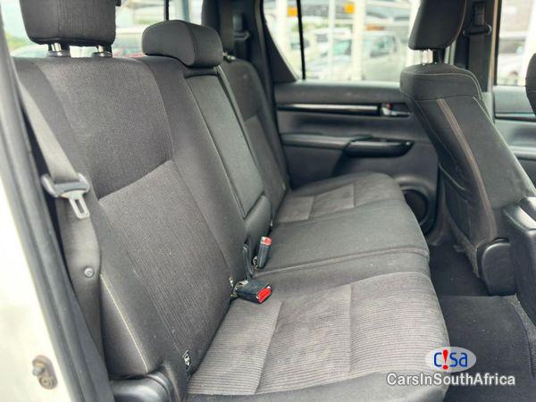 Toyota Hilux 2.8 GD-6 Raider 4×4 Double-Cab Automatic 2019 - image 4