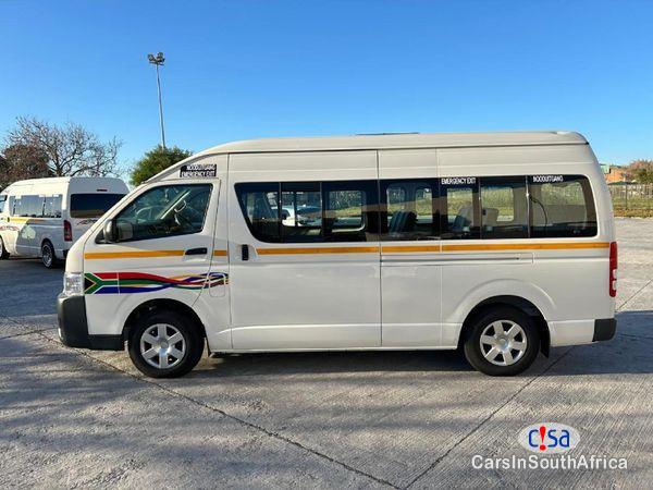 Toyota Quantum 2.5 D-4D Sesfikile 16-Seat Manual 2022