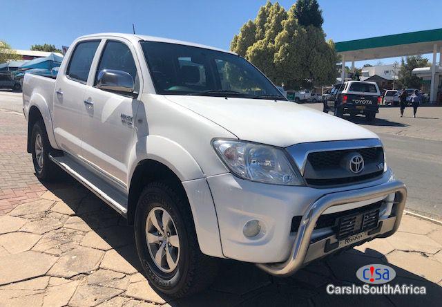 Toyota Hilux Manual 2013 in Western Cape