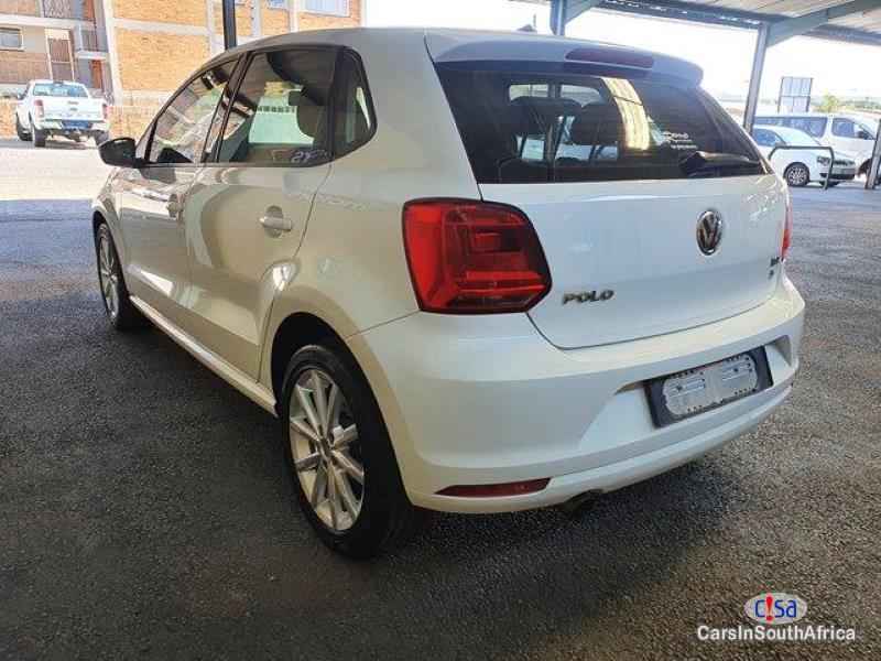 Volkswagen Polo 1.2 Manual 2017 - image 4