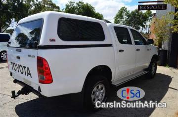 Toyota Hilux Manual 2010 - image 2