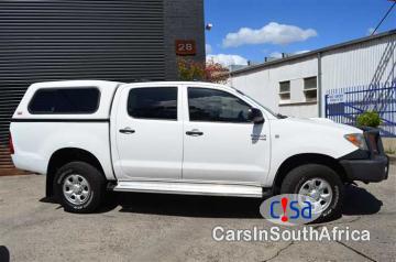 Toyota Hilux Manual 2010 - image 3