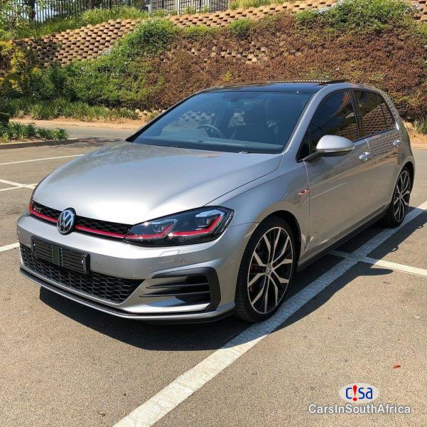 Volkswagen Golf Automatic 2016 - image 3