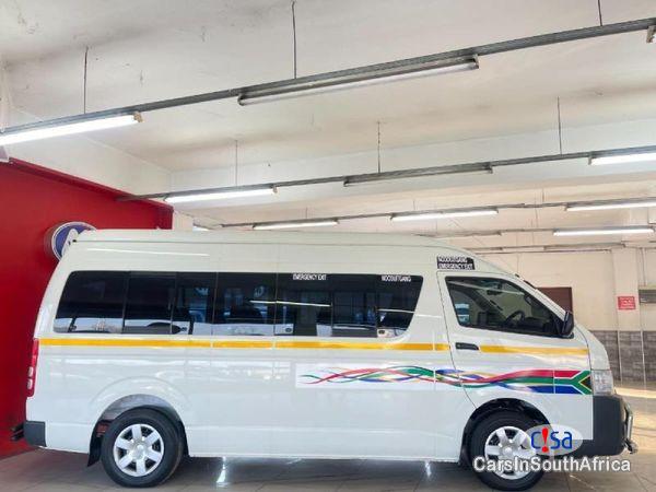 Toyota Quantum 2.5 D-4D Sesfikile 16-Seat Manual 2022