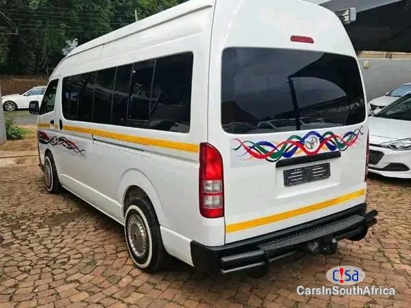 Toyota Quantum 2.5L D4D SESIFIKILE 0813350925 Manual 2022 - image 2