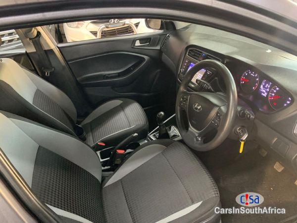 Hyundai i20 1.4 Manual 2018 - image 4