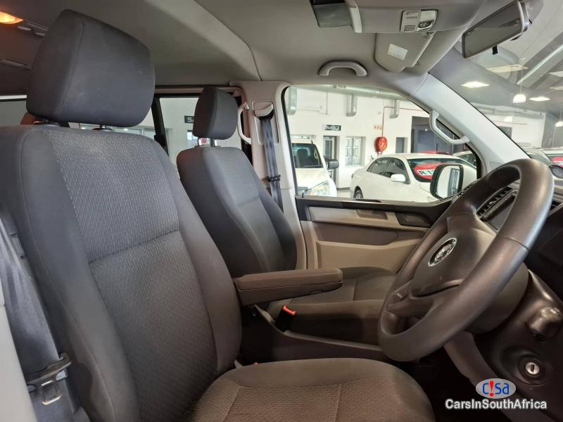 Volkswagen Kombi 2.0 TDi DSG Automatic 2018 - image 4