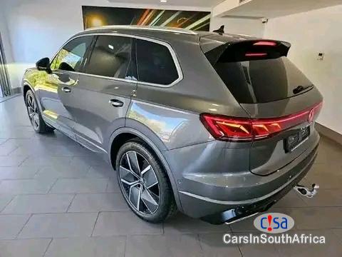 Volkswagen Touareg Call/ WhatsApp.(073 104 3715) 2022 Volkswagen Touareg V6 TDI R-Line Automatic 2022 - image 2