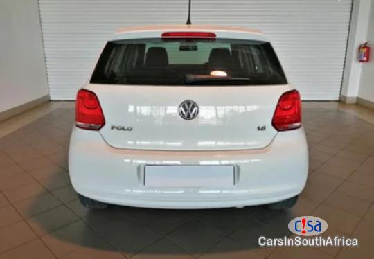Volkswagen Polo 1.6 Manual 2015 - image 2
