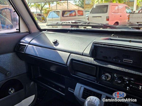 Toyota HiAce Super 16 Manual 2007 - image 4