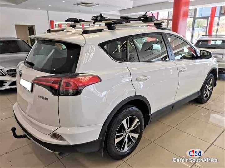 Toyota RAV-4 2.0 GX { 0817687830 } Automatic 2018 - image 2