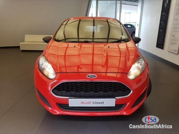 Ford Fiesta Manual 2016 - image 3