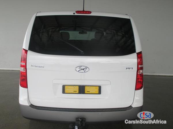 Hyundai H-1 Manual 2016 - image 4
