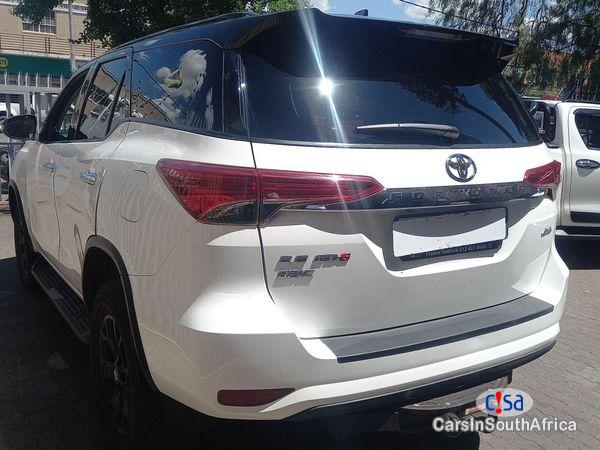 Toyota Fortuner 2.8 Automatic 2019 - image 4