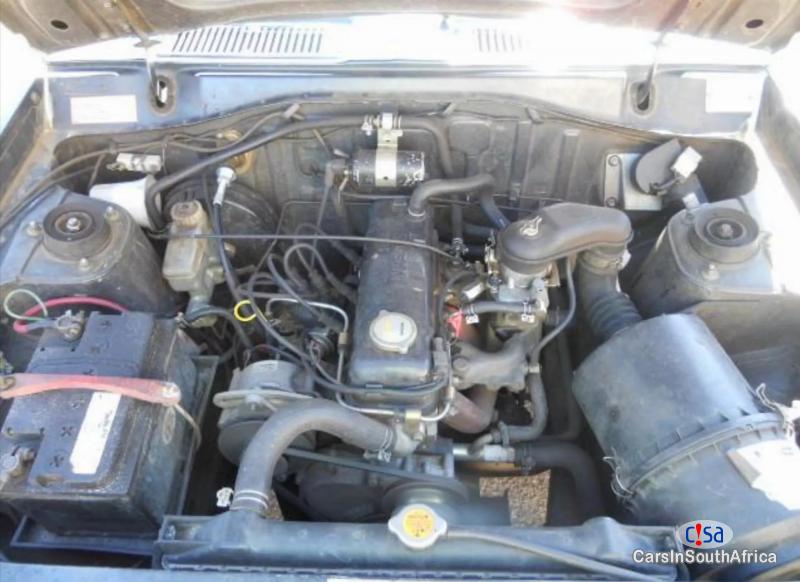 Nissan 1400 1.4 Champion Manual 2002 - image 10