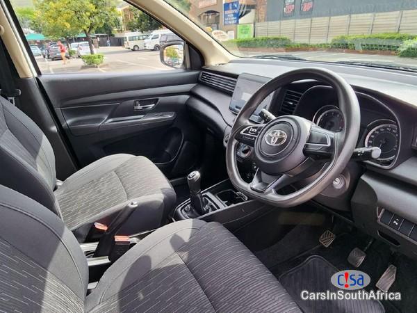 Toyota Rumion 1.5 SX Manual 2016 - image 2