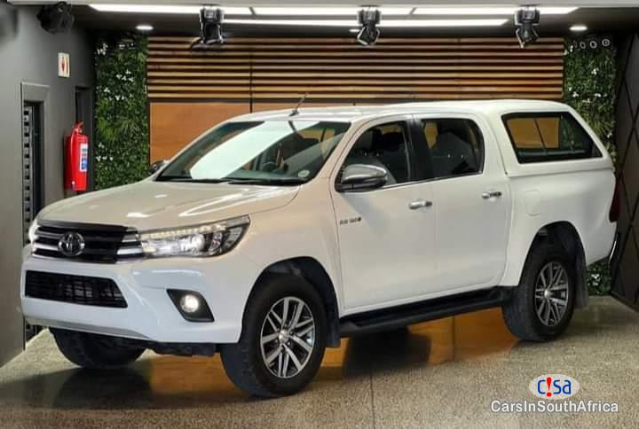 Pictures of Toyota Hilux 2.8CD Automatic 2018