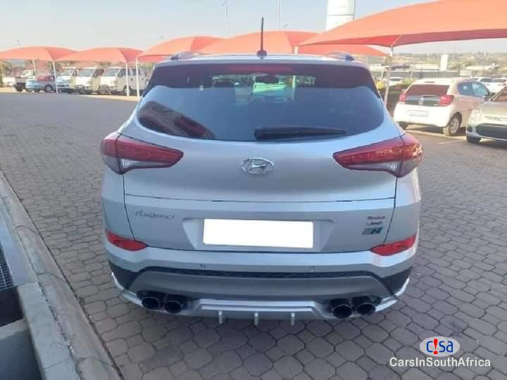 Hyundai Tucson 2.0 Automatic 2017 - image 2