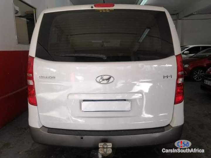 Hyundai H-1 2.5 Manual 2017 - image 2