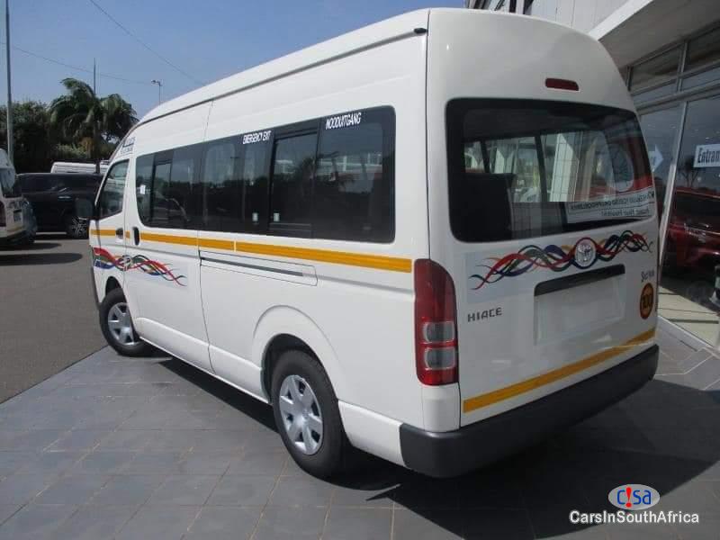 Toyota Quantum 2.5 Manual 2019 - image 4