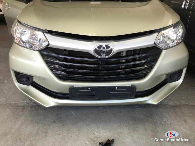 Toyota Avanza 2.5 Manual 2017 in Gauteng