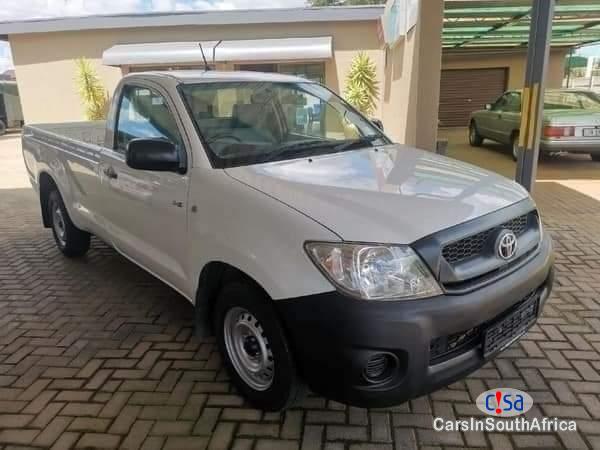 Toyota Hilux 2.5D-4D Single Cable Automatic 2012
