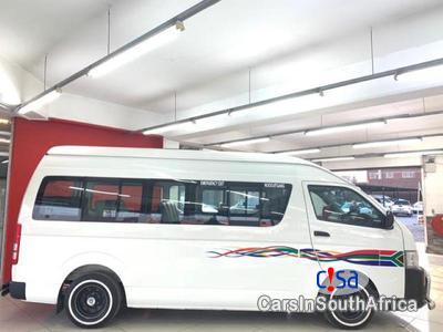 Toyota HiAce D-4D Manual 2018 - image 2