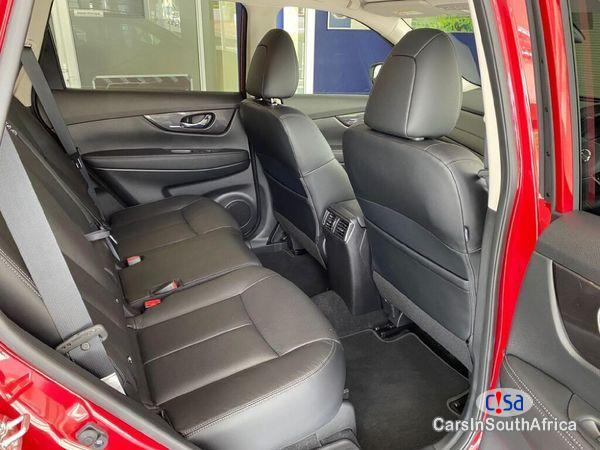 Nissan X-trail 2.5 Automatic 2022 - image 3