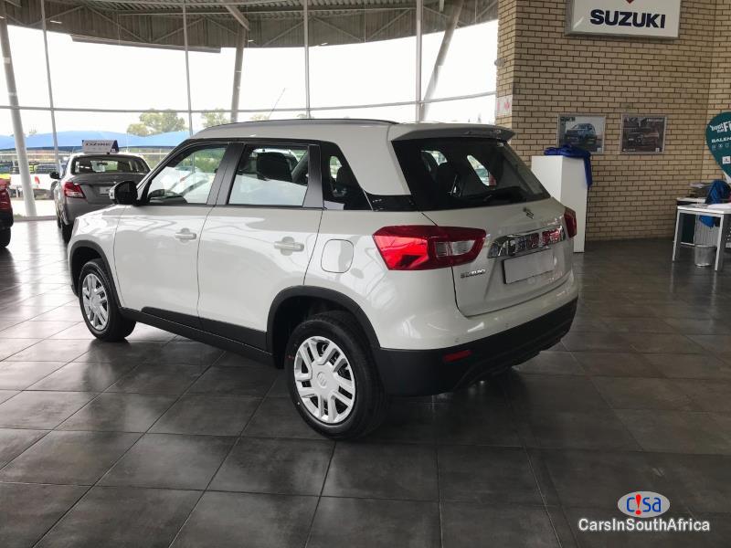 Suzuki Vitara 1.2 Manual 2022 - image 4