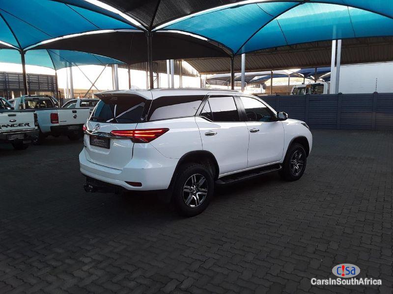 Toyota Fortuner 2.8 Automatic 2017 - image 2