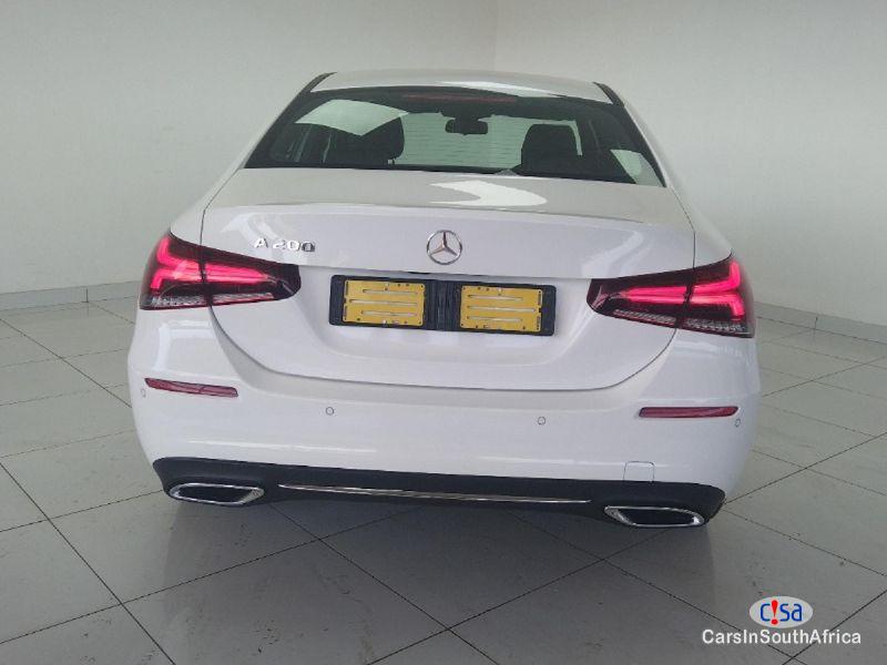 Mercedes Benz 200 Series 2.4 Automatic 2022