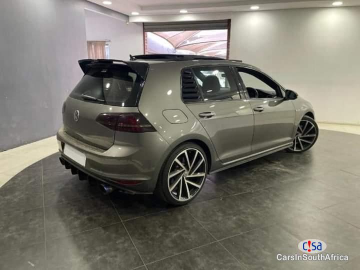 Volkswagen Golf 2.0 Automatic 2017 - image 2