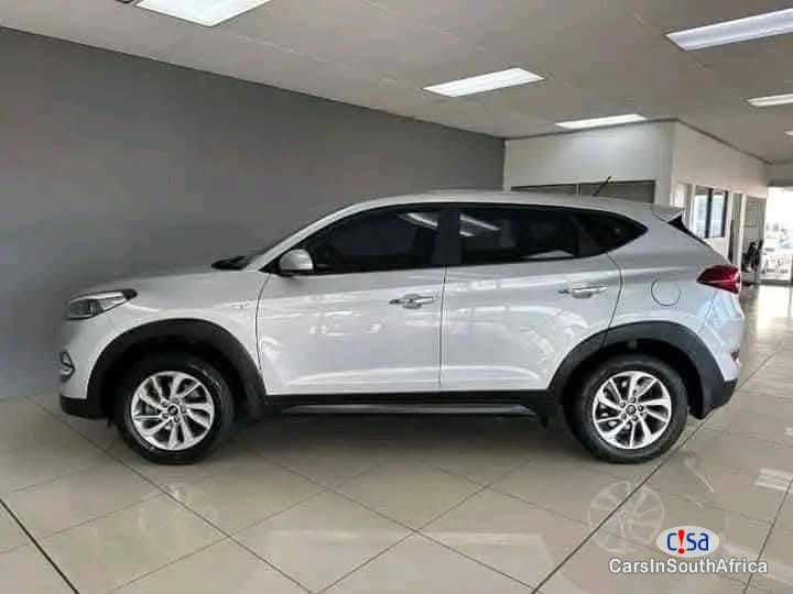 Hyundai Tucson Automatic 2017 - image 7