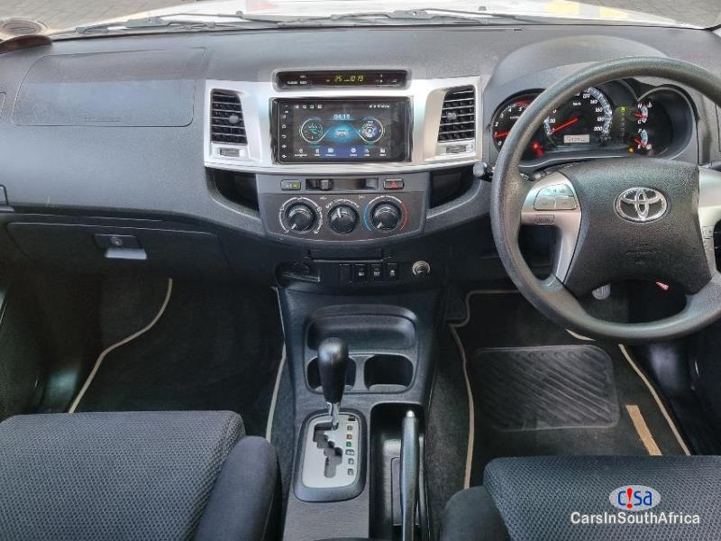 Toyota Fortuner 2.5D-4D Bank Repossessed Automatic 2015 - image 4