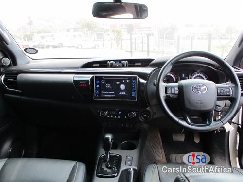 Toyota Hilux 2.8GD-6 Double Cab Bank Repossessed Automatic 2018 - image 3