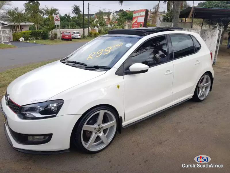 Volkswagen Polo Manual 2012 - image 2