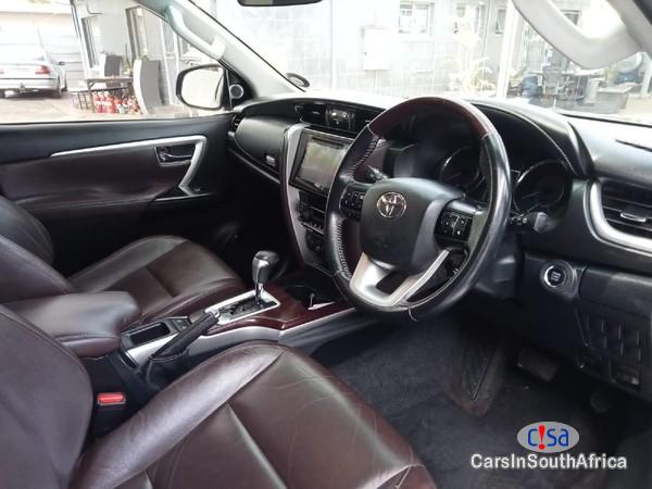 Toyota Fortuner 2 8 0671651564 Automatic 2016 - image 9