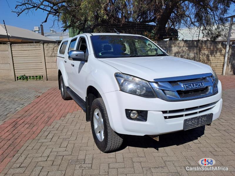 Picture of Isuzu KB300 3. 0D-Teq Double-cab LX Manual 2015