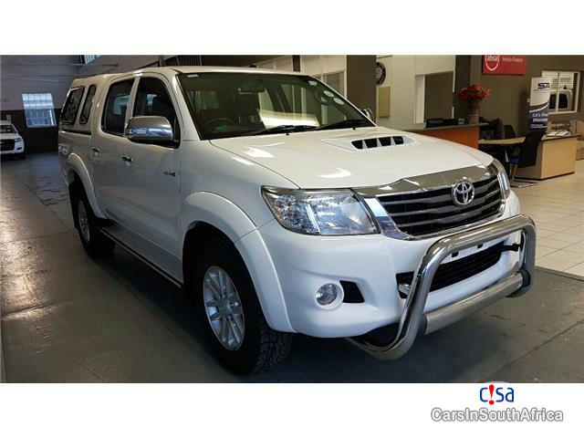 Pictures of Toyota Hilux Manual 2015