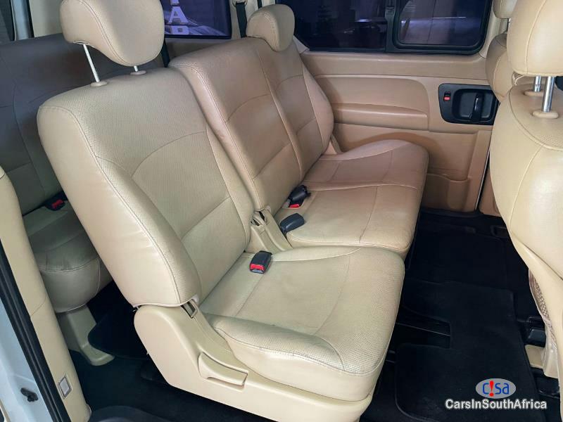 Hyundai H-1 2.5 Automatic 2015 - image 7