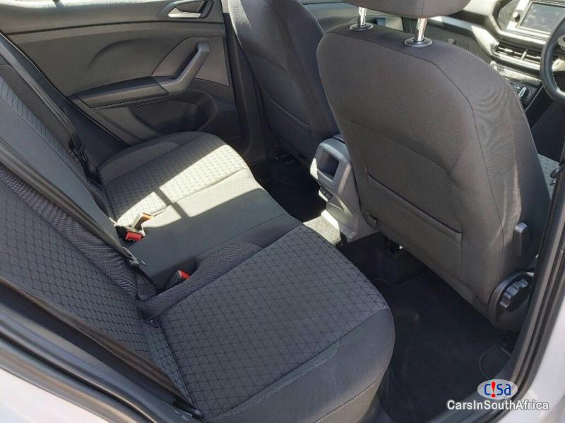 Volkswagen Polo 1.6 Manual 2015 in Gauteng - image